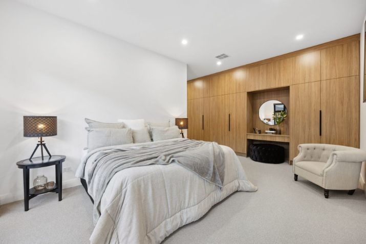 custom built wardrobes